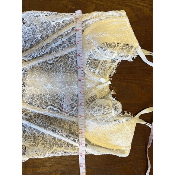 Victoria’s Secret White Lace Corset Basque Bra Sexy Wedding Lingerie 34C - Picture 7 of 8